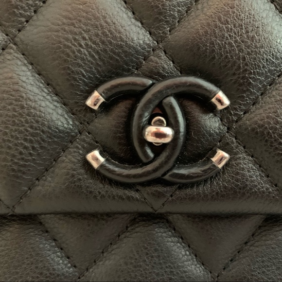 CHANEL ruthenium frame in chain in Black- Brand New - Picture 5 of 9